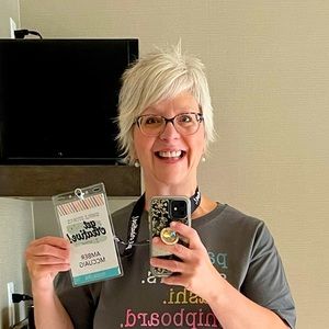 Meet your Posher, Amber